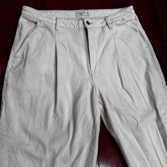 Abercrombie & Fitch Curve Love - Picture 2 of 5